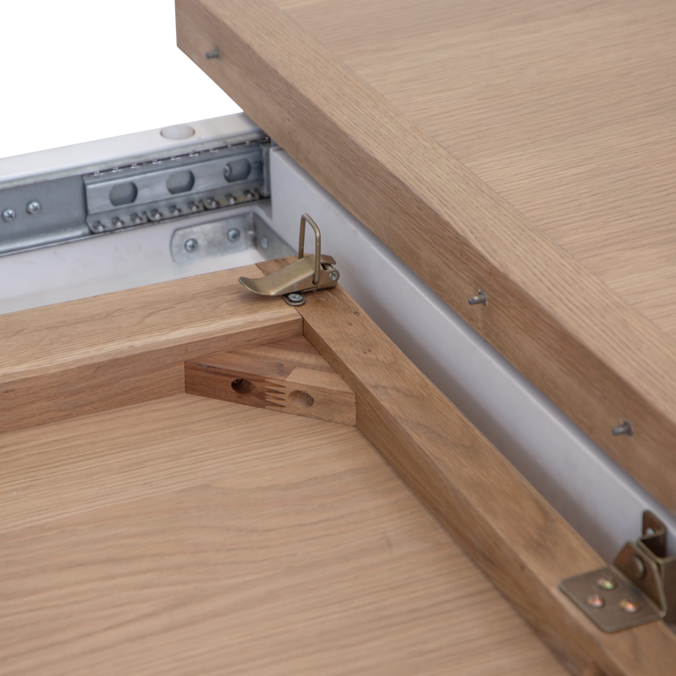 1.6m Butterfly Extending Table - Image 8